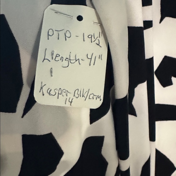 Kasper Black & Ivory Abstract Ruched Dress Size 14 Elegant Career Cocktail - Picture 9 of 9